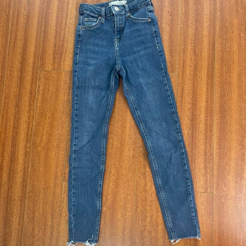 skinny jeans
